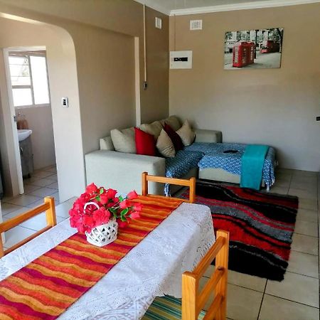 Poolside Guest House Port Shepstone Bagian luar foto