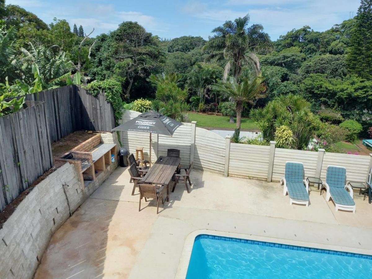 Poolside Guest House Port Shepstone Bagian luar foto