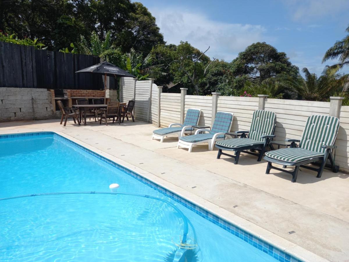 Poolside Guest House Port Shepstone Bagian luar foto