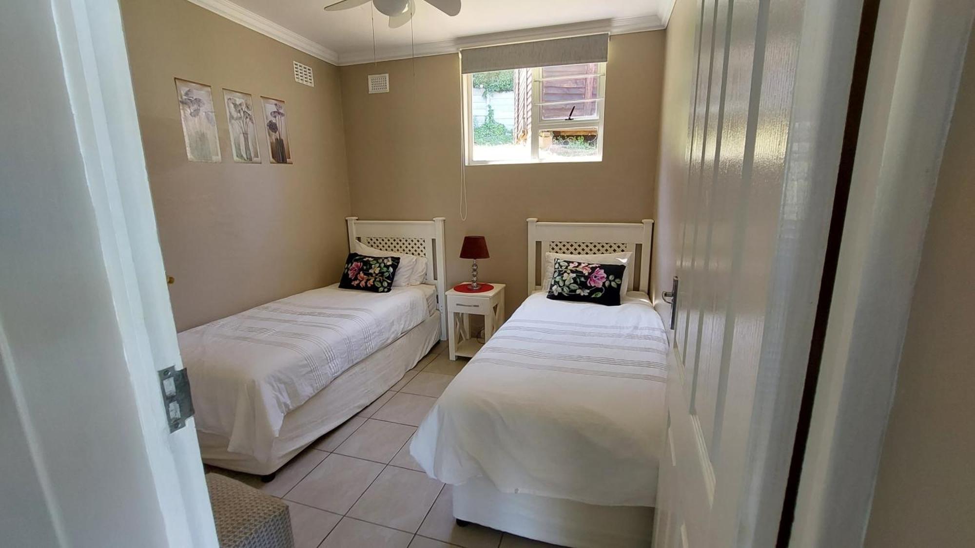 Poolside Guest House Port Shepstone Bagian luar foto