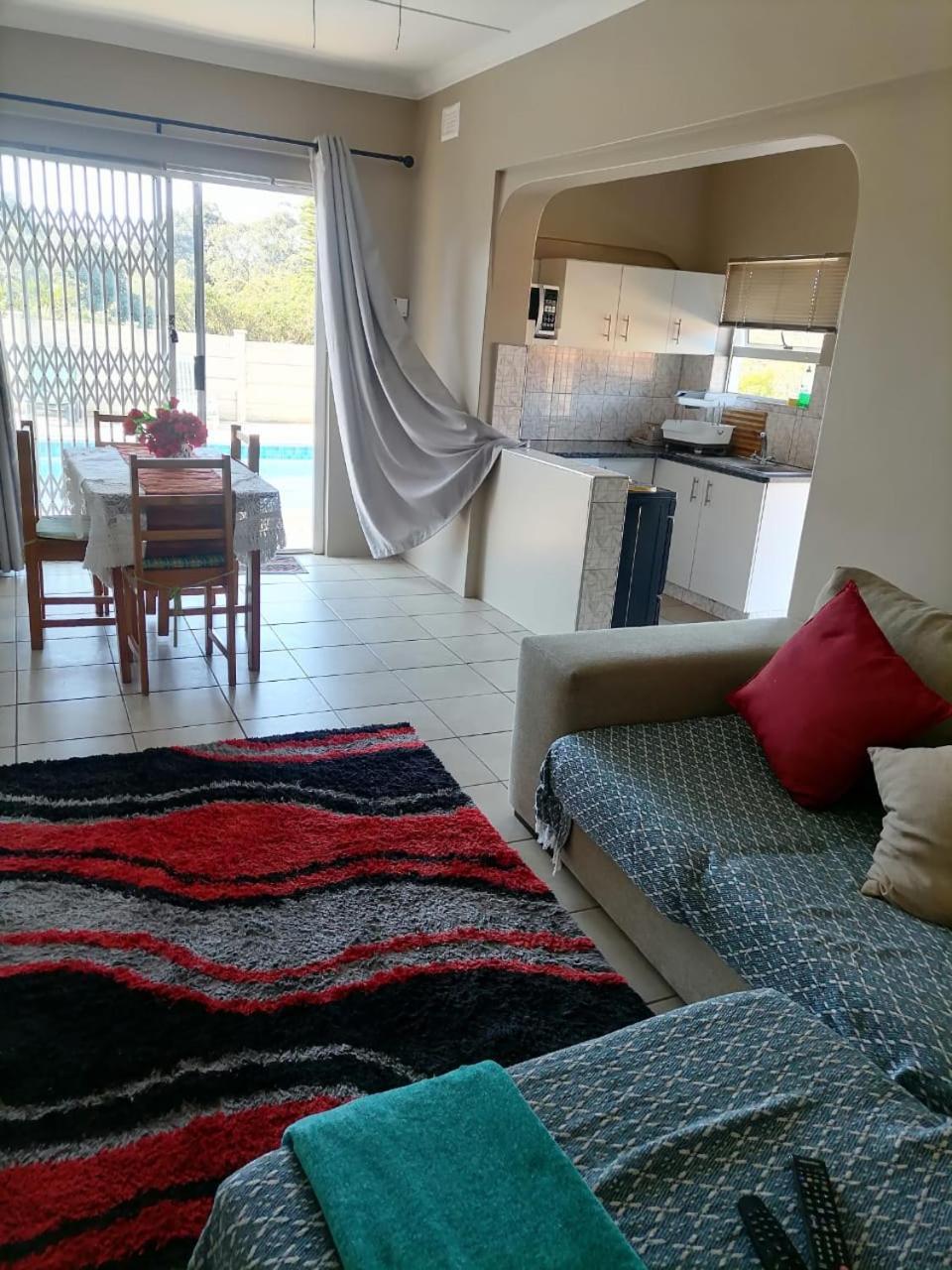 Poolside Guest House Port Shepstone Ruang foto