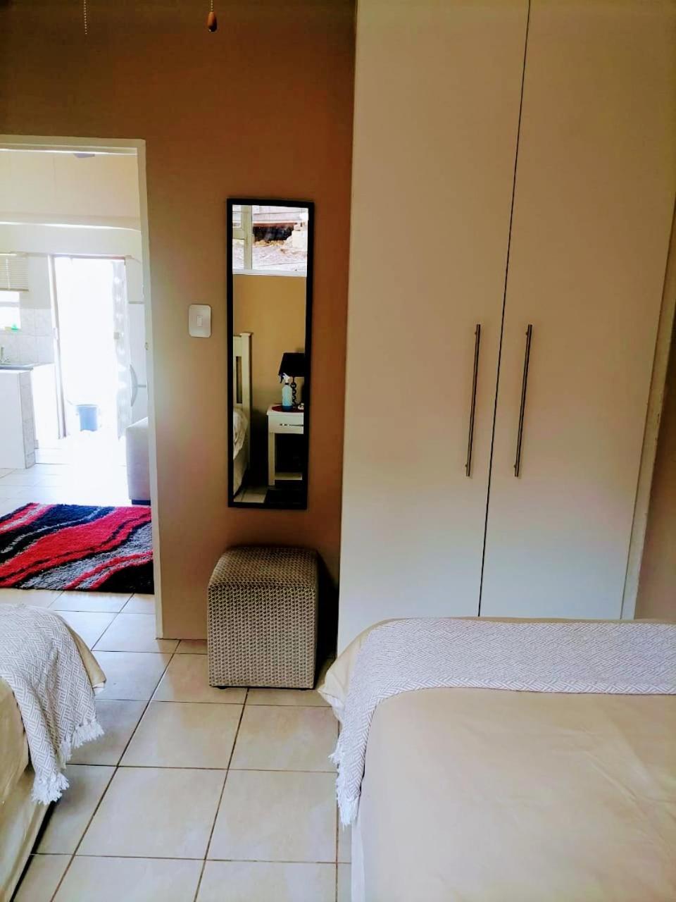 Poolside Guest House Port Shepstone Ruang foto