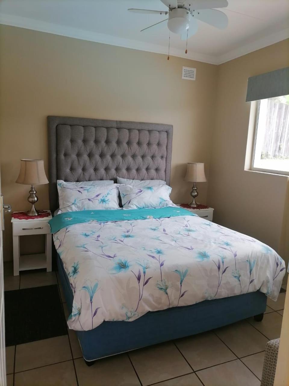 Poolside Guest House Port Shepstone Ruang foto